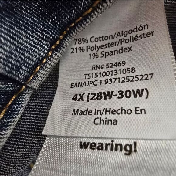 Terra & Sky Women's Plus Size Bermuda Denim Shorts, 7” Inseam, Size 4X (23W-30W) - Picture 10 of 10